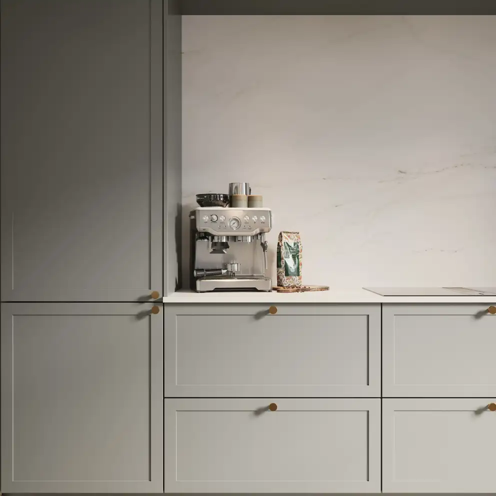 Classic by Designa kjøkken i gråbrun ramme