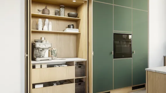 Nature by Designa køkken i rustik natur eg og grøn linoleum